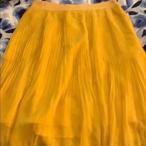 AndAway yellow pleated skirt size M